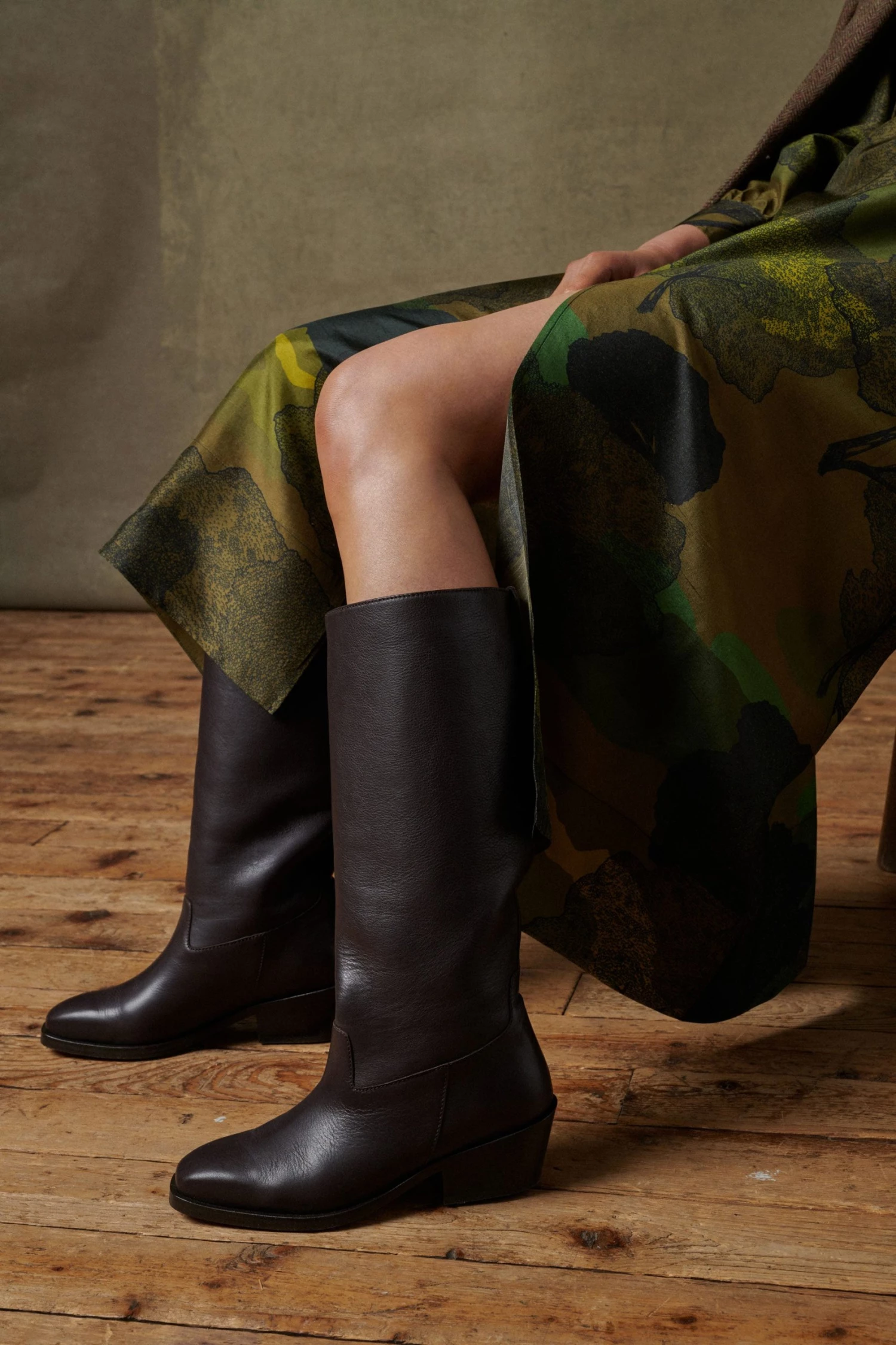 Sœur BOTTES BERGHAM 4 Sœur BOTTES BERGHAM – Image 2