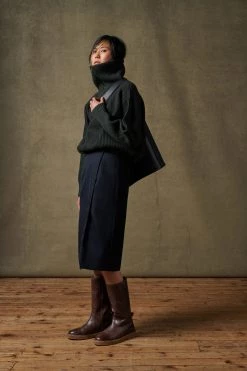 Sœur PULL NIETZSCHE -soeur Soldes 018 SAHUNE SAUVAGE NIETZSCHE SAUL 0006 a3acc7cb a408 461f a8bf 43e1d228b6cf