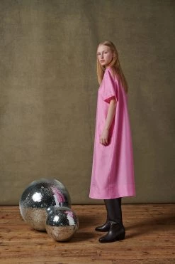 Sœur ROBE SARDAIGNE 24 Sœur ROBE SARDAIGNE -soeur Soldes 021 RAW SARDAIGNE BERGAM 0044