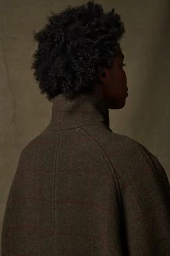 Sœur MANTEAU OSCAR 12 Sœur MANTEAU OSCAR -soeur Soldes 023 OSCAR SALVADOR PACHA 1533