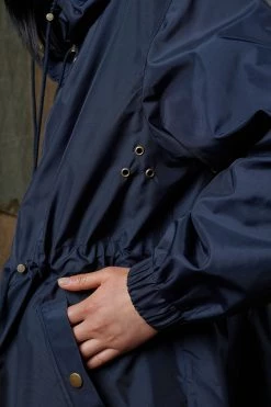 Sœur MANTEAU OSAKA 26 Sœur MANTEAU OSAKA -soeur Soldes 047 OSAKA SAXO SAUVAGE REQUIEM SQUARE 0077