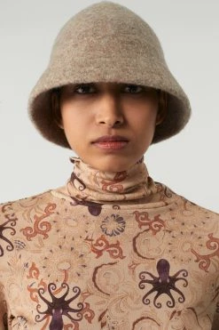 Sœur Col roulé HARPER 12 Sœur Col roulé HARPER -soeur Soldes HARPER PRESTON SAUVAGE ROCCO 06291