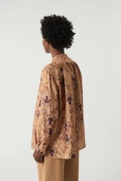 Sœur CHEMISE LAURE 10 Sœur CHEMISE LAURE -soeur Soldes LAURE PRESTON SAUVAGE 0905