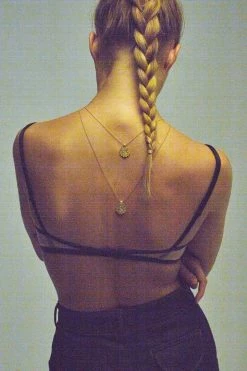 Soeur Médaille DOMITILLE II -soeur Soldes LOOK17 CHAINE1 CHAINE2 MEDAILLE DOMI2 27400b 71bae970 018e 4784 91c6 315b940f5f55