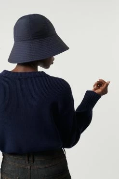 Sœur PULL REQUIEM 14 Sœur PULL REQUIEM -soeur Soldes REQUIEM PEPINO SAUVAGE SOMBRERO SAUL 0677