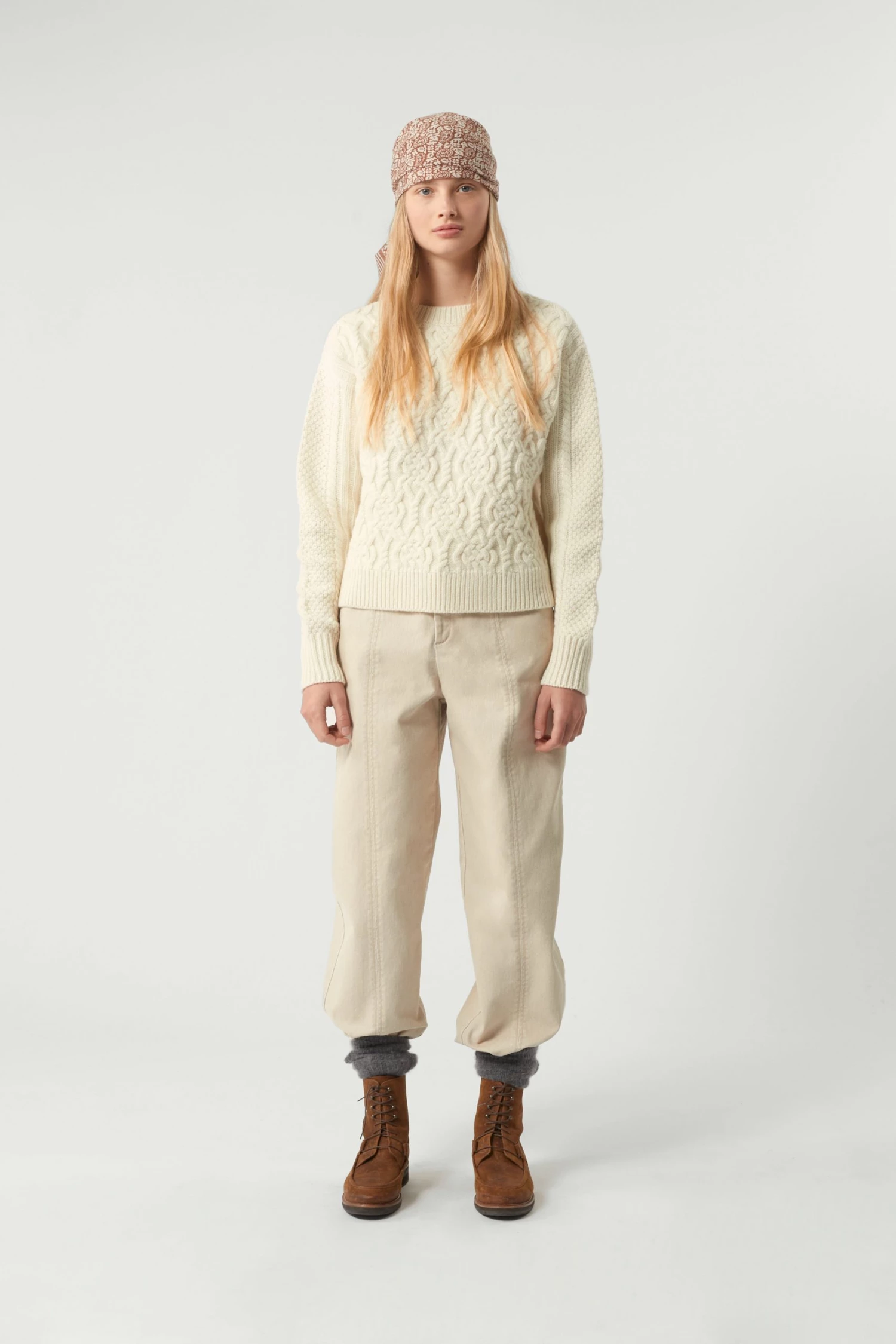 Sœur PULL ROBERT 5 Sœur PULL ROBERT – Image 3