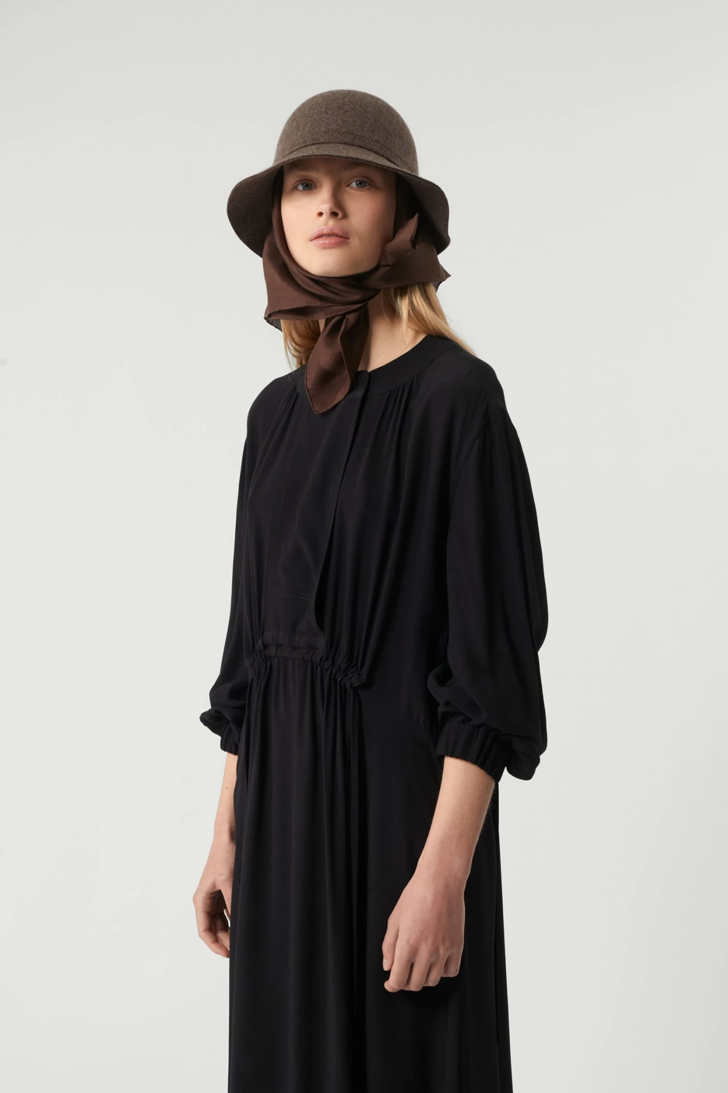 Sœur ROBE SALAMANQUE 4 Sœur ROBE SALAMANQUE – Image 2