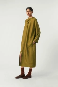 Sœur ROBE SASKIA 20 Sœur ROBE SASKIA -soeur Soldes SASKIA PRISCILLE PACHA 1207 RETOUCHE