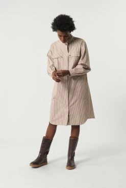 Sœur ROBE SIEGRID 15 Sœur ROBE SIEGRID -soeur Soldes SIEGRID SAUVAGE NORD NOE 1176 98e33408 c21e 401f 9981 b3b721aa6918