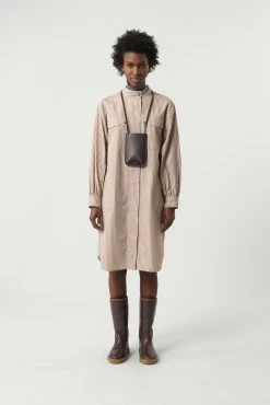 Sœur ROBE SIEGRID -soeur Soldes SIEGRID SAUVAGE NORD NOE 1179